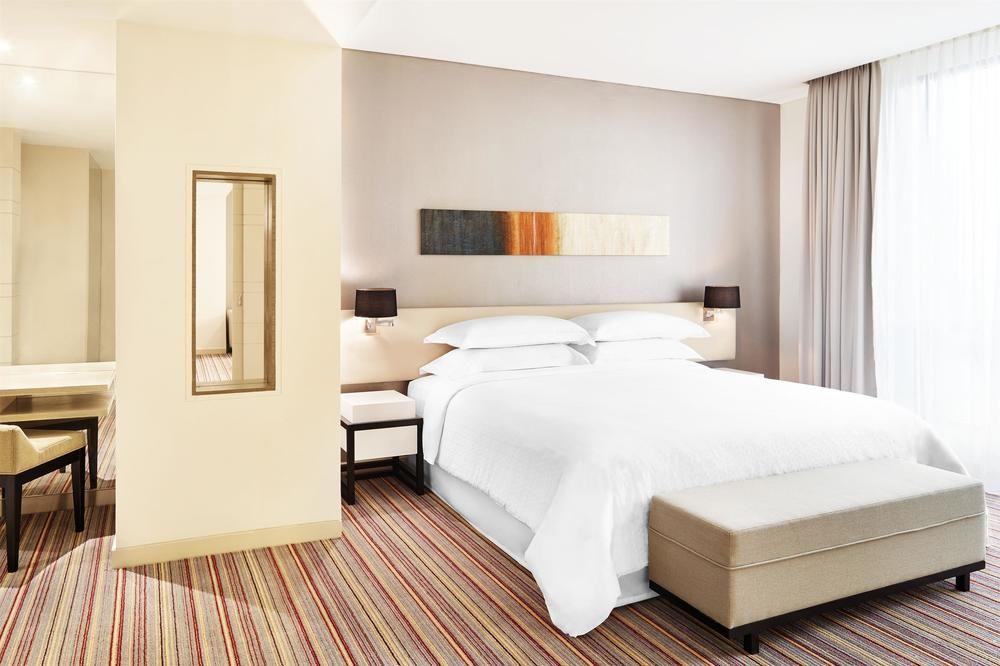 Four Points By Sheraton Puchong Kültér fotó