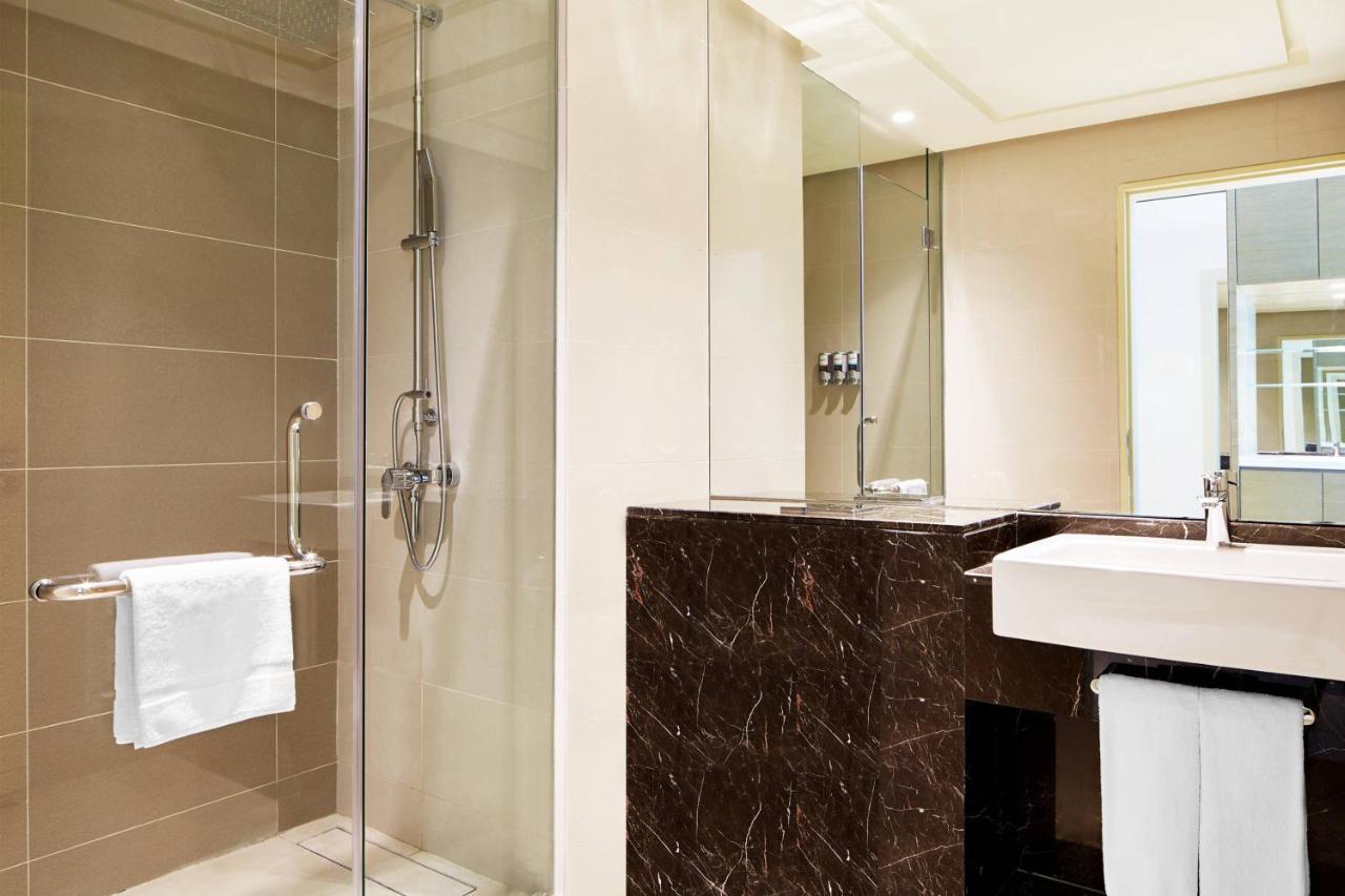Four Points By Sheraton Puchong Kültér fotó