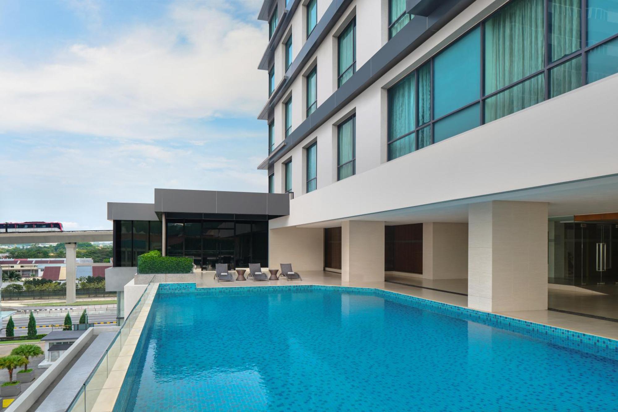 Four Points By Sheraton Puchong Kültér fotó